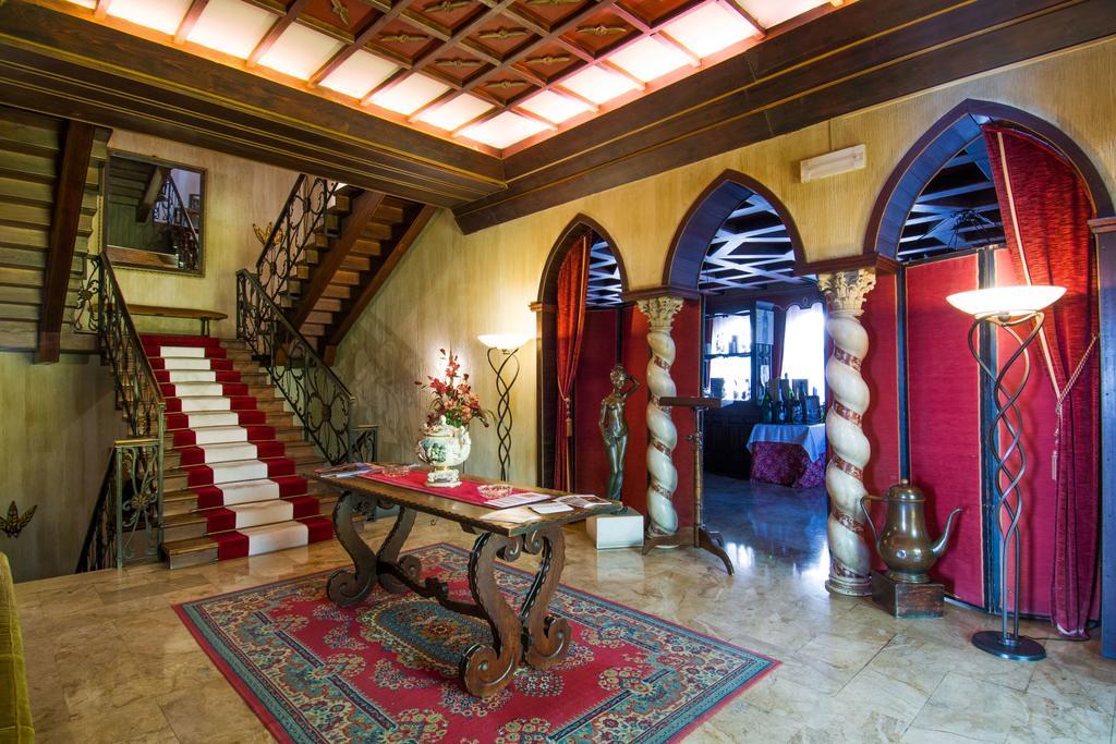 Hotel I Due Foscari Busseto Bagian luar foto