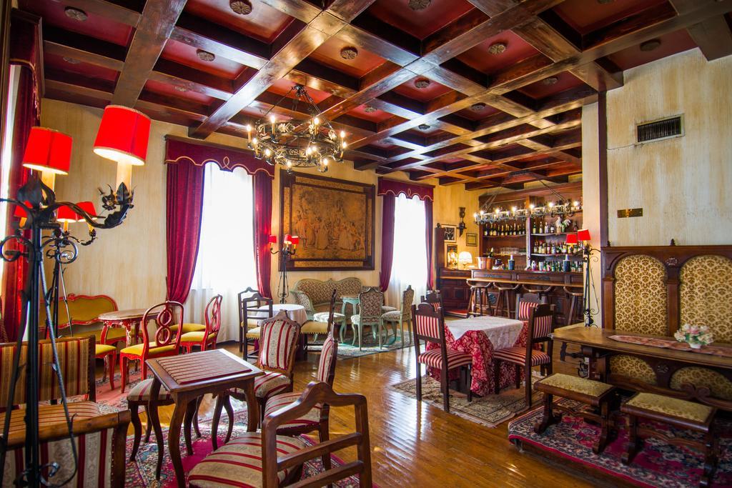 Hotel I Due Foscari Busseto Bagian luar foto