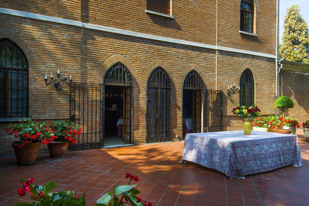Hotel I Due Foscari Busseto Bagian luar foto